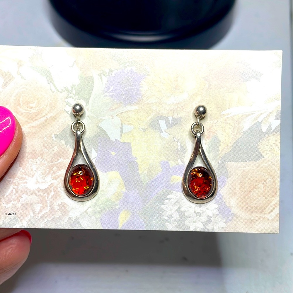 Sterling silver amber dangle earrings
